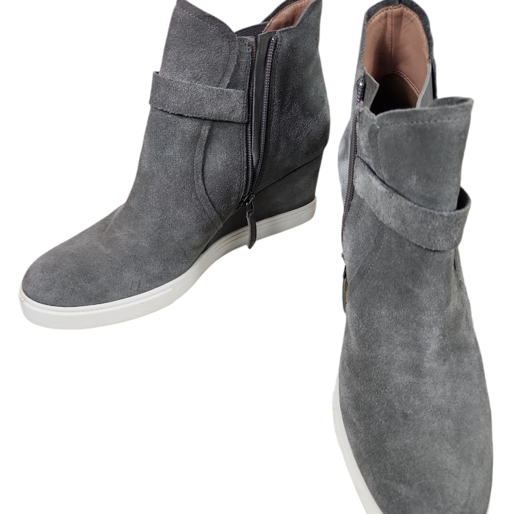 Linea Paolo, Woman's Gray suede wedge Sneaker Bootie, rarely worn, Size 10 - Picture 3 of 10
